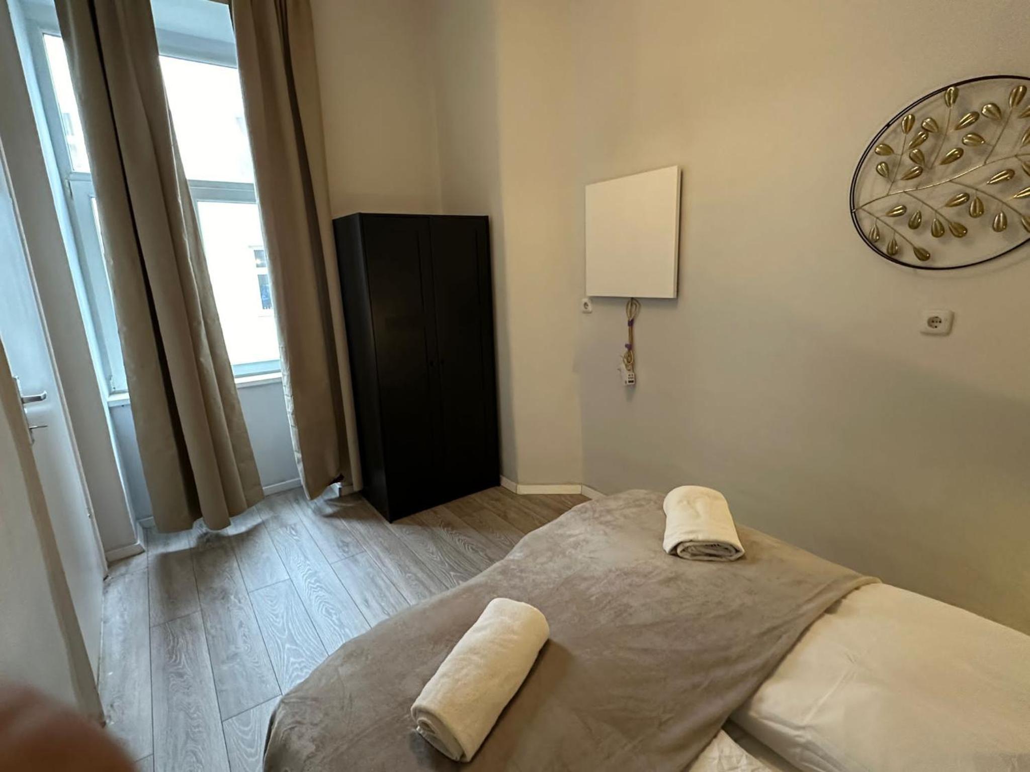 Budget-Friendly 2+1 Haven: Central Vienna Delight