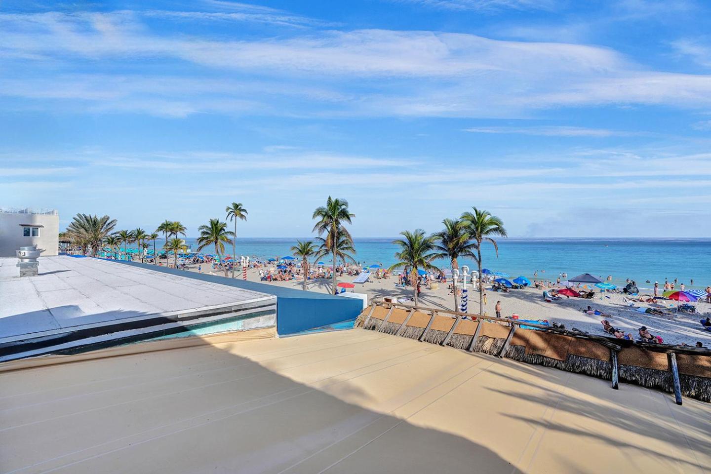 Beach Condo 2BR & Efficiency Combo on Hollywood Beach view 4