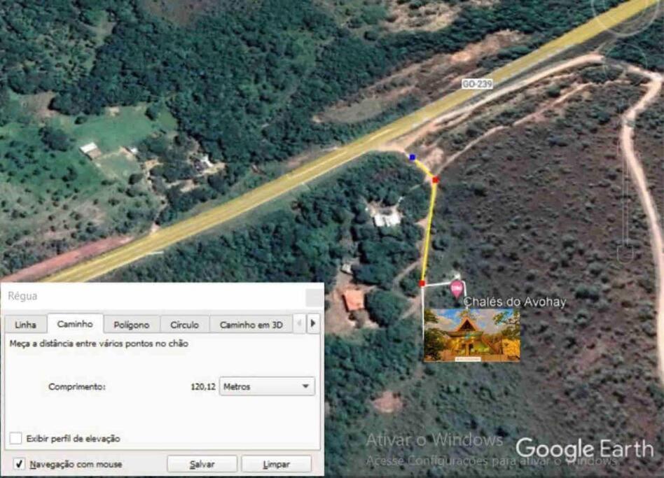 Chalés do AVOHAY, lindo chalé com privativa banheira hidromassagem aquecida, apenas 2 minutos da Vila de São Jorge Chalé Guita