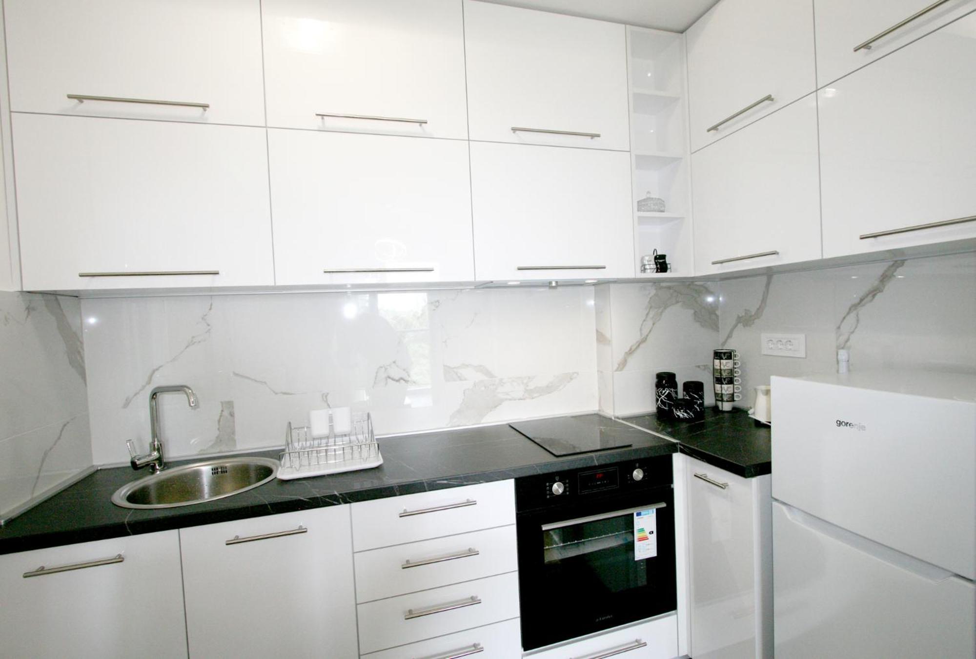 Apartment Una NBG Petica view 5