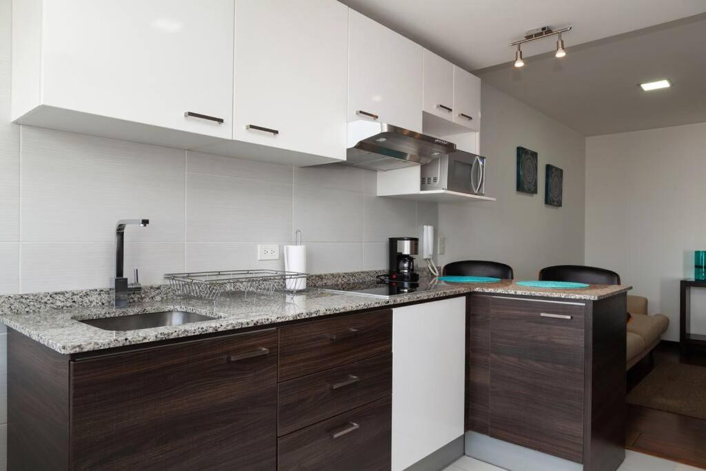 Olympus apartments, Parque La Carolina