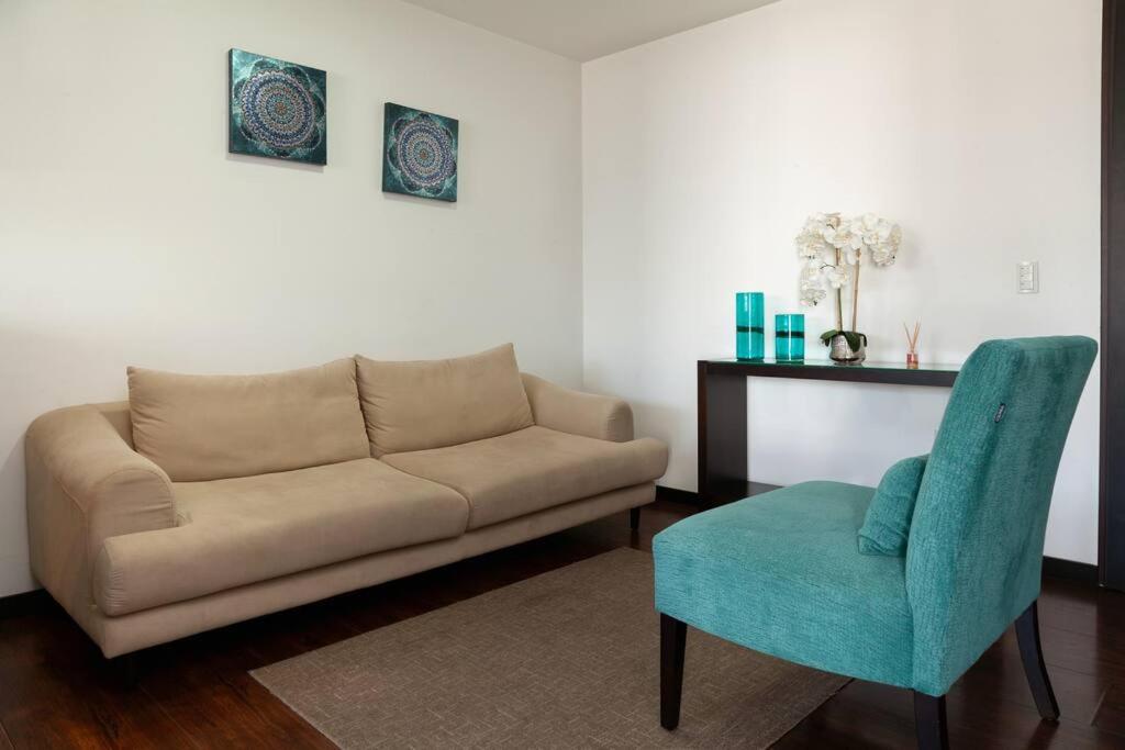 Olympus apartments, Parque La Carolina
