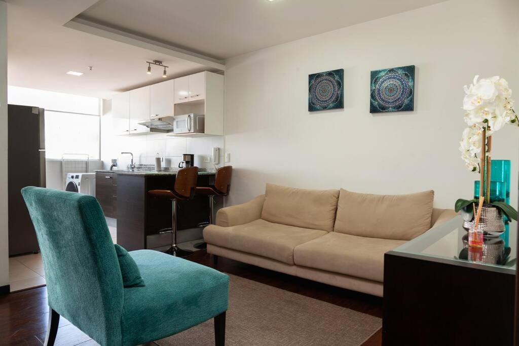 Olympus apartments, Parque La Carolina