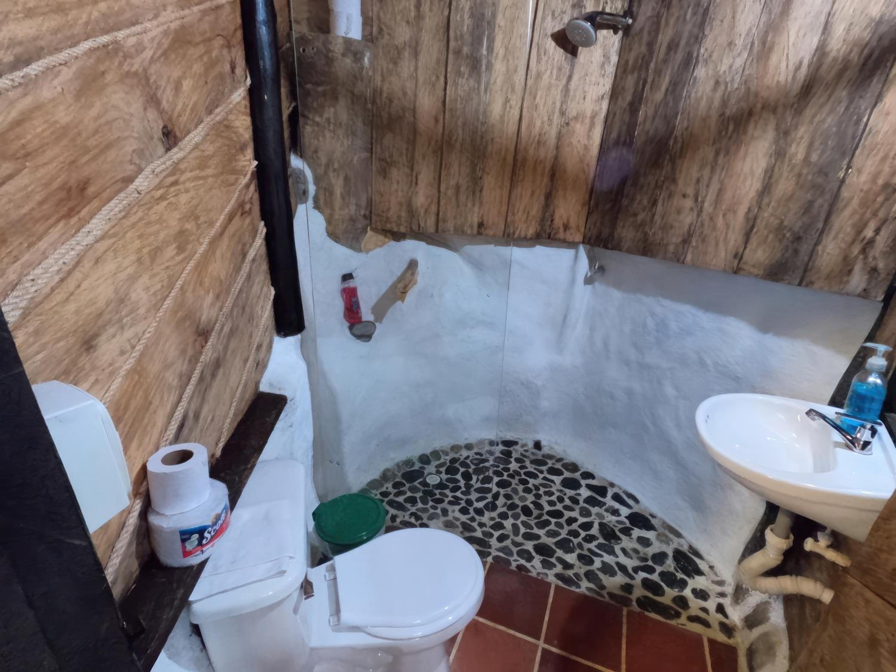 Cabaña Eco-Río Cristalino/Hamacas/Fogata