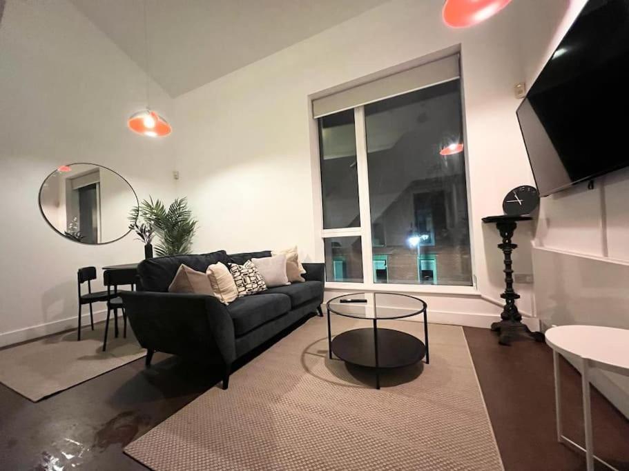 Camden Loft Apartment- 3