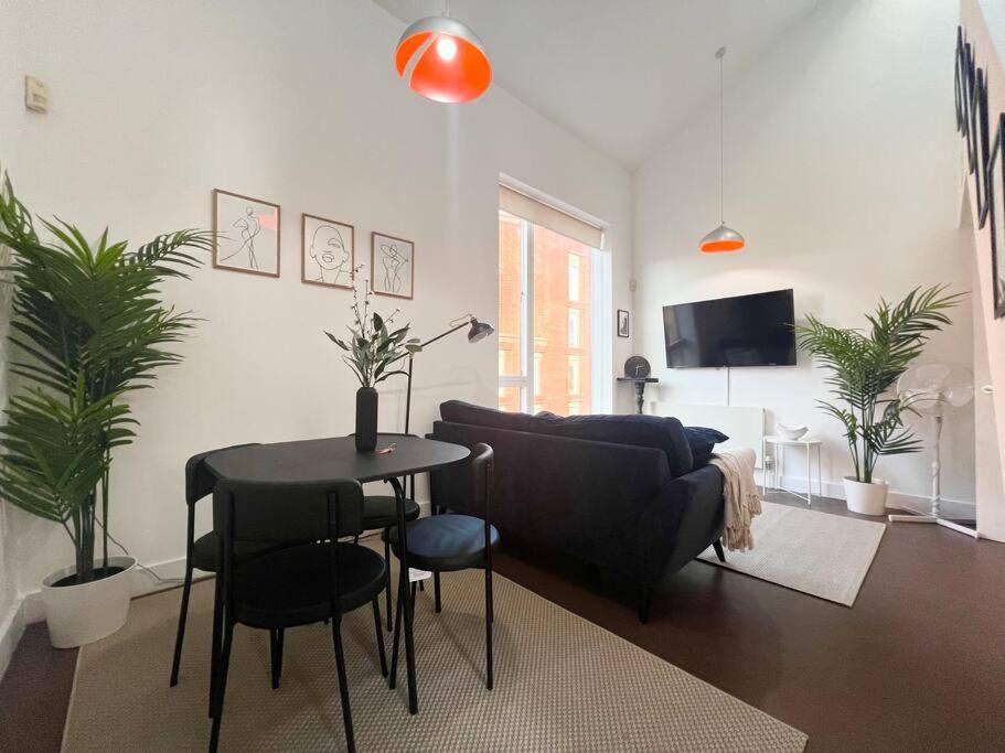 Camden Loft Apartment- 3