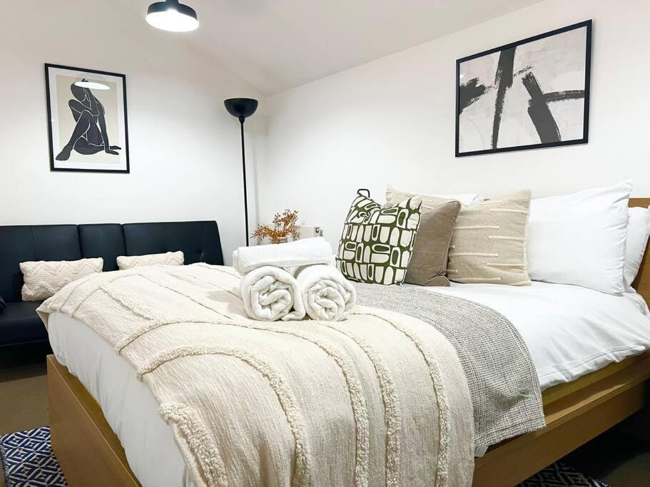 Camden Loft Apartment- 3