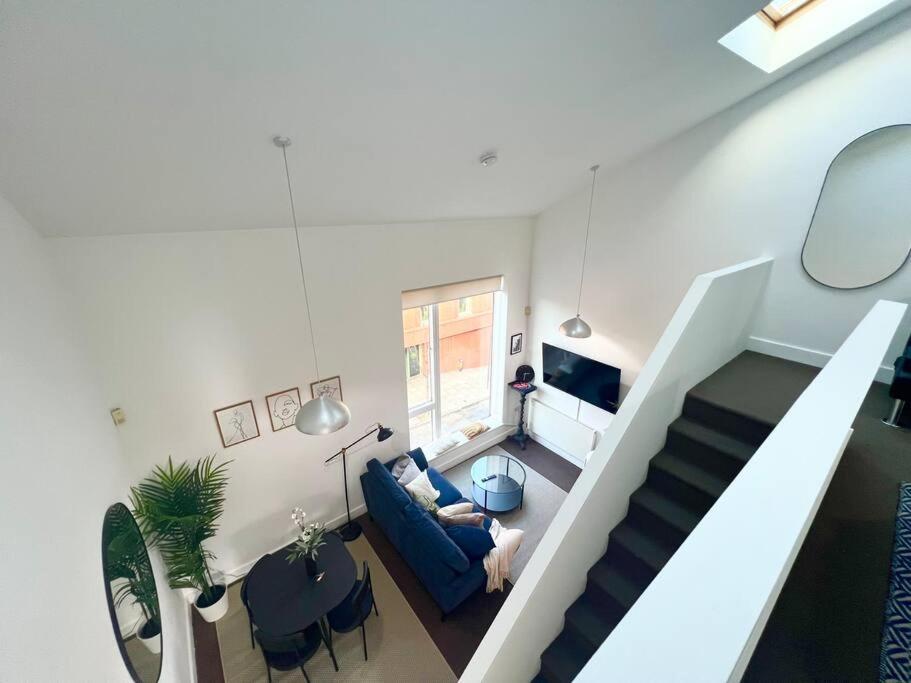 Camden Loft Apartment- 3