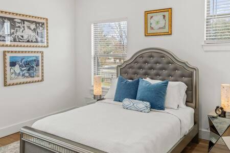 The O'Keeffe-2nd Floor Boutique Hotel Suite view 4