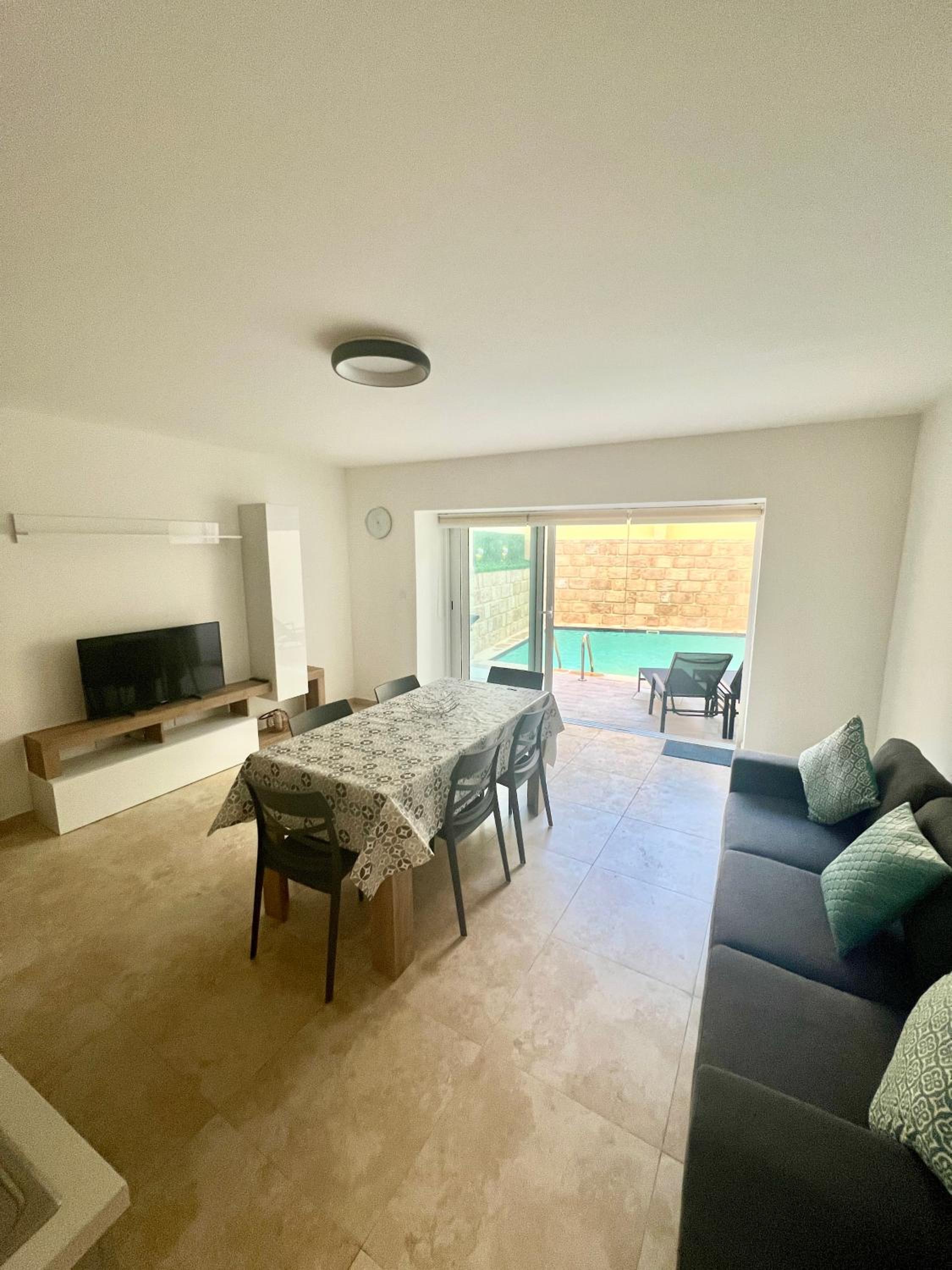 Id-Dar tan-Nannu - Holiday Home in Xaghra, Gozo view 3