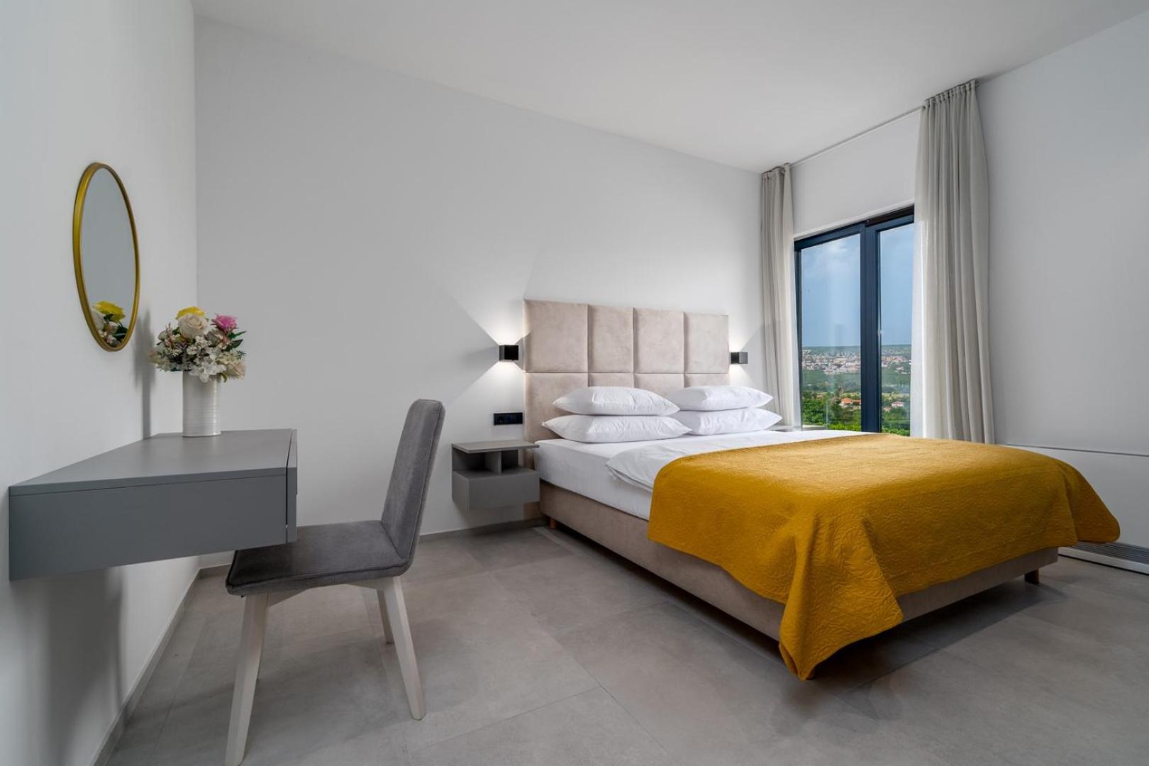 Luxury Villa Madre with 5 en-suite bedrooms, heated 72sqm Mineral pool, Whirlpool, outdoor Gym, Playground view 3