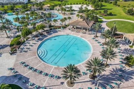 Cozy Family 3BR retreat w 2 waterparks