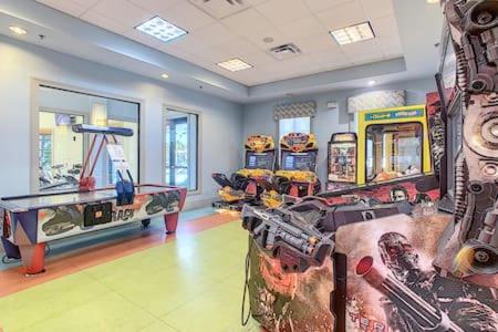 Cozy Family 3BR retreat w 2 waterparks