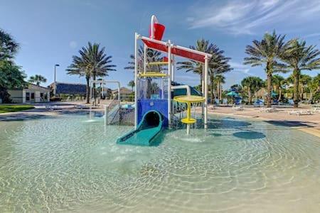 Cozy Family 3BR retreat w 2 waterparks
