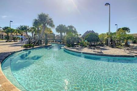 Cozy Family 3BR retreat w 2 waterparks