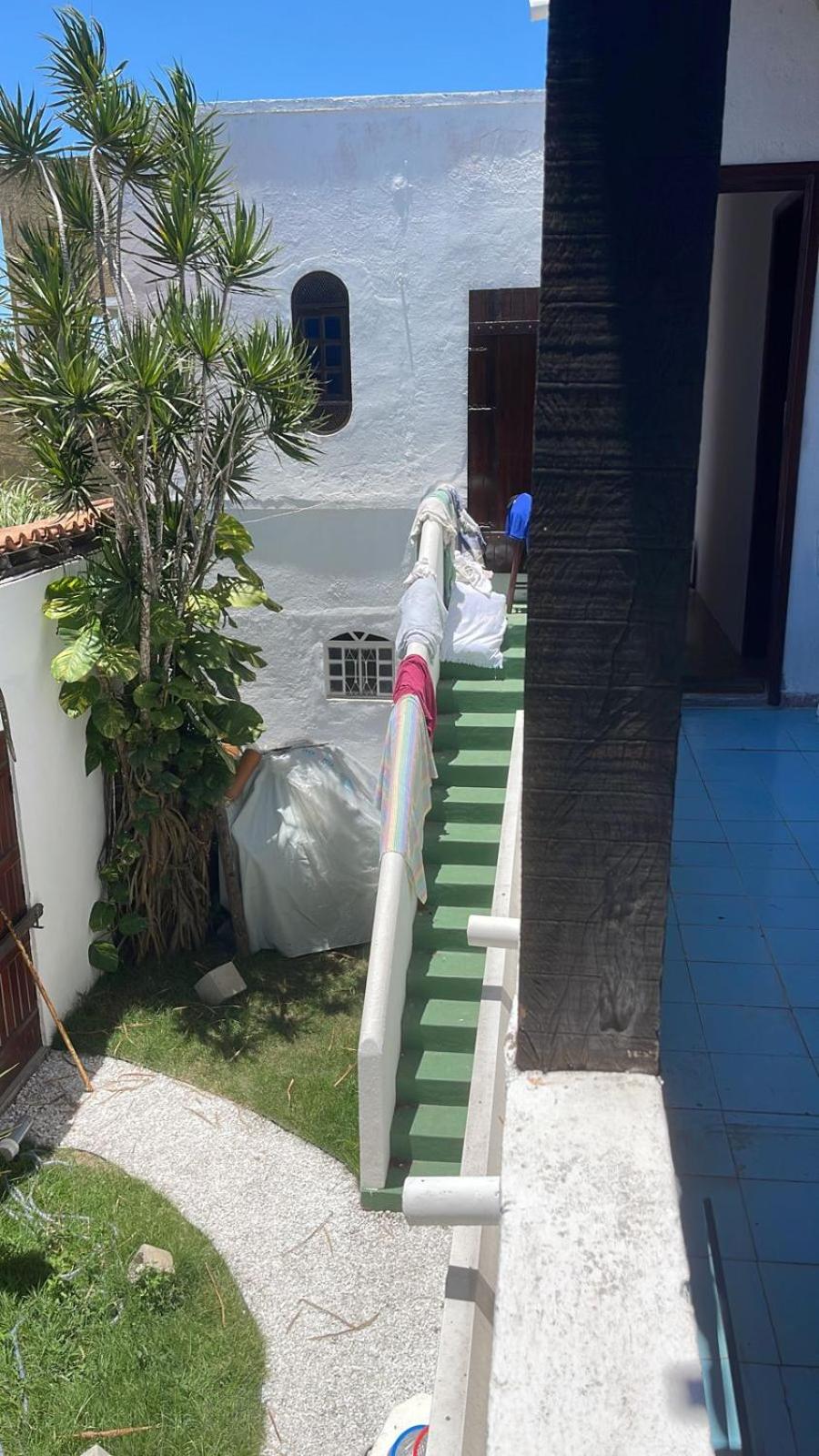 CASA 5Q FRENTE PRAIA LAGOA ARARUAMA