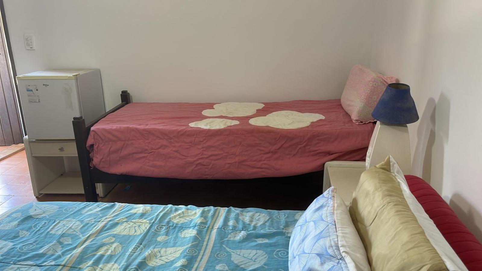 CASA 5Q FRENTE PRAIA LAGOA ARARUAMA