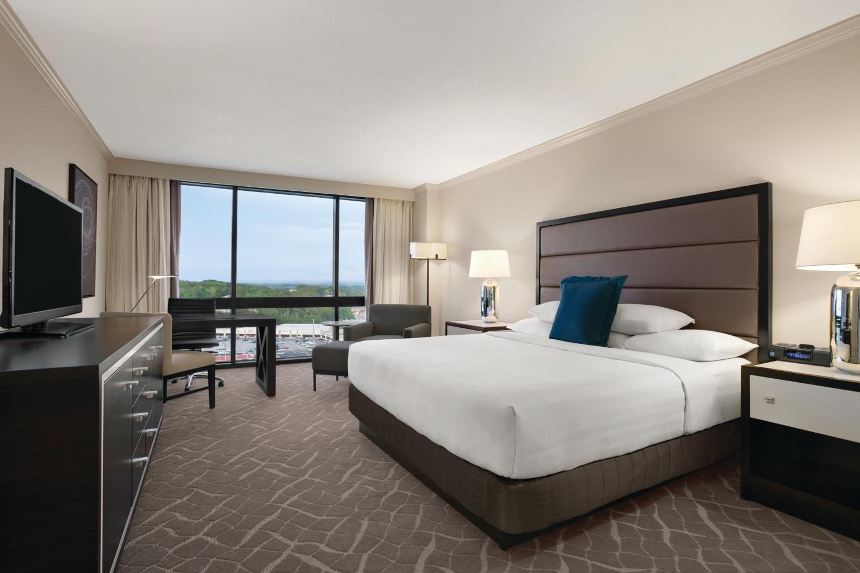 Birmingham Vacations - Hyatt Regency Birmingham - The Wynfrey Hotel - Property Image 17