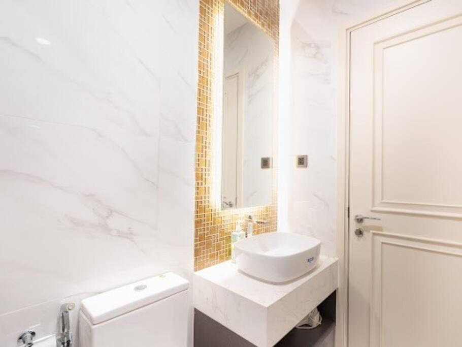 The Rixx Downtown Apartment@D1/pool/gym/Operahouse