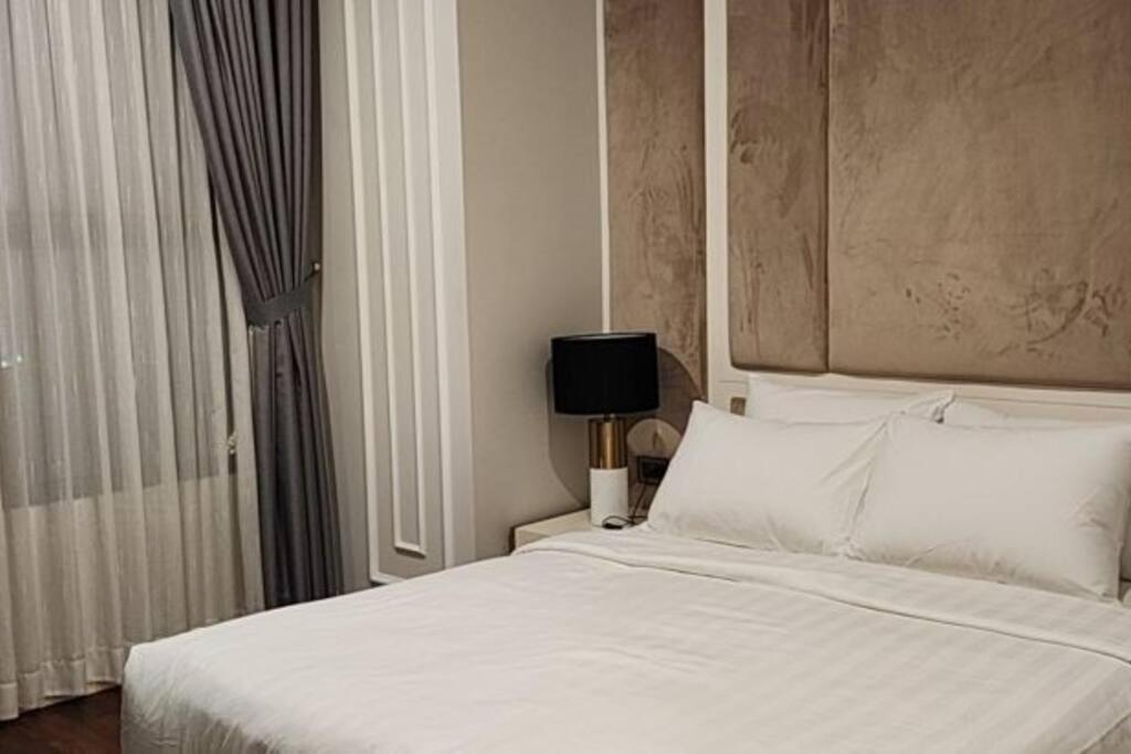 The Rixx Downtown Apartment@D1/pool/gym/Operahouse