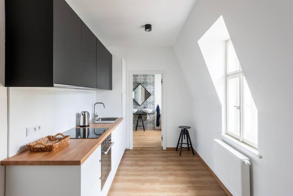 Laland Apartment