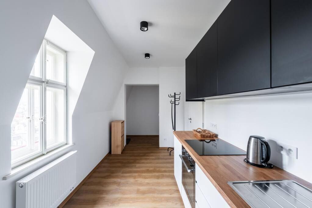 Laland Apartment