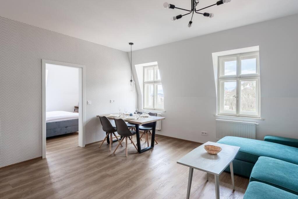 Laland Apartment