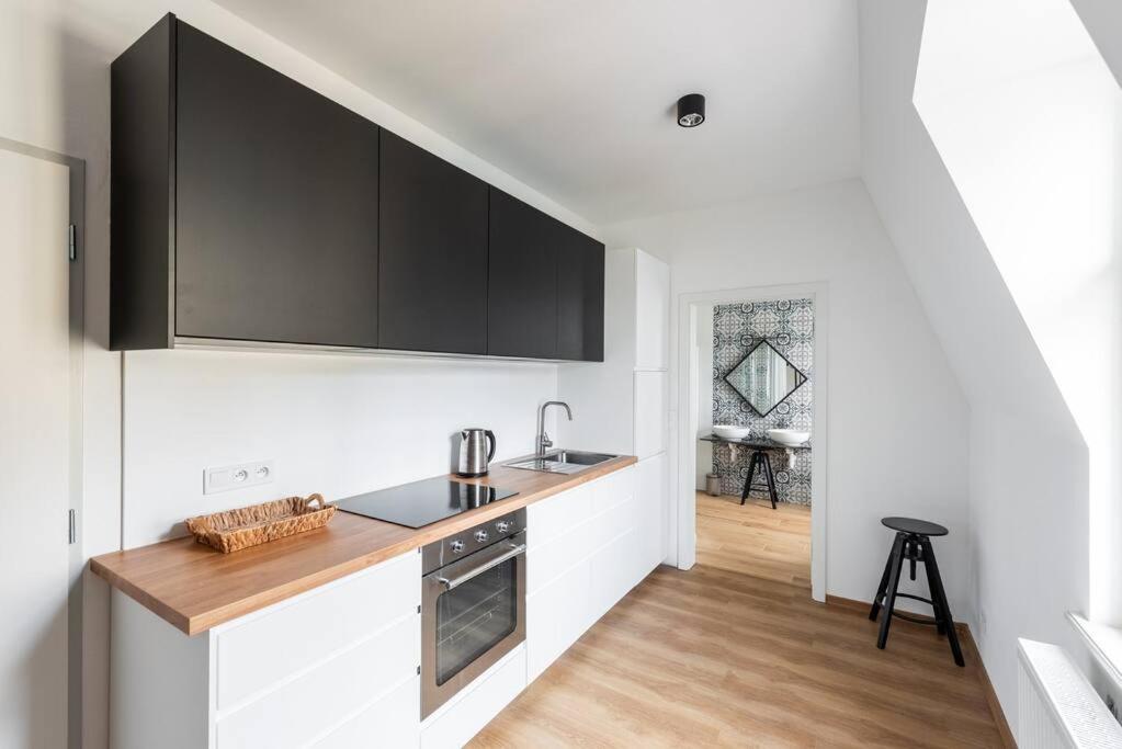 Laland Apartment