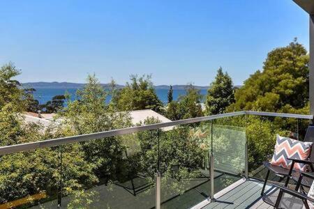 New Architect designed Coastal retreat-water views