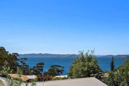 New Architect designed Coastal retreat-water views