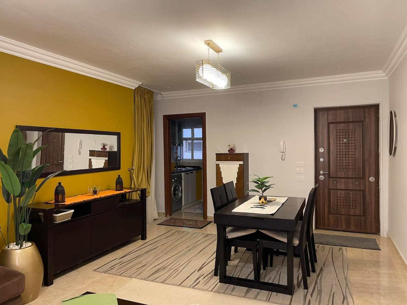 Quiet and distinctive apartment with a wonderful v