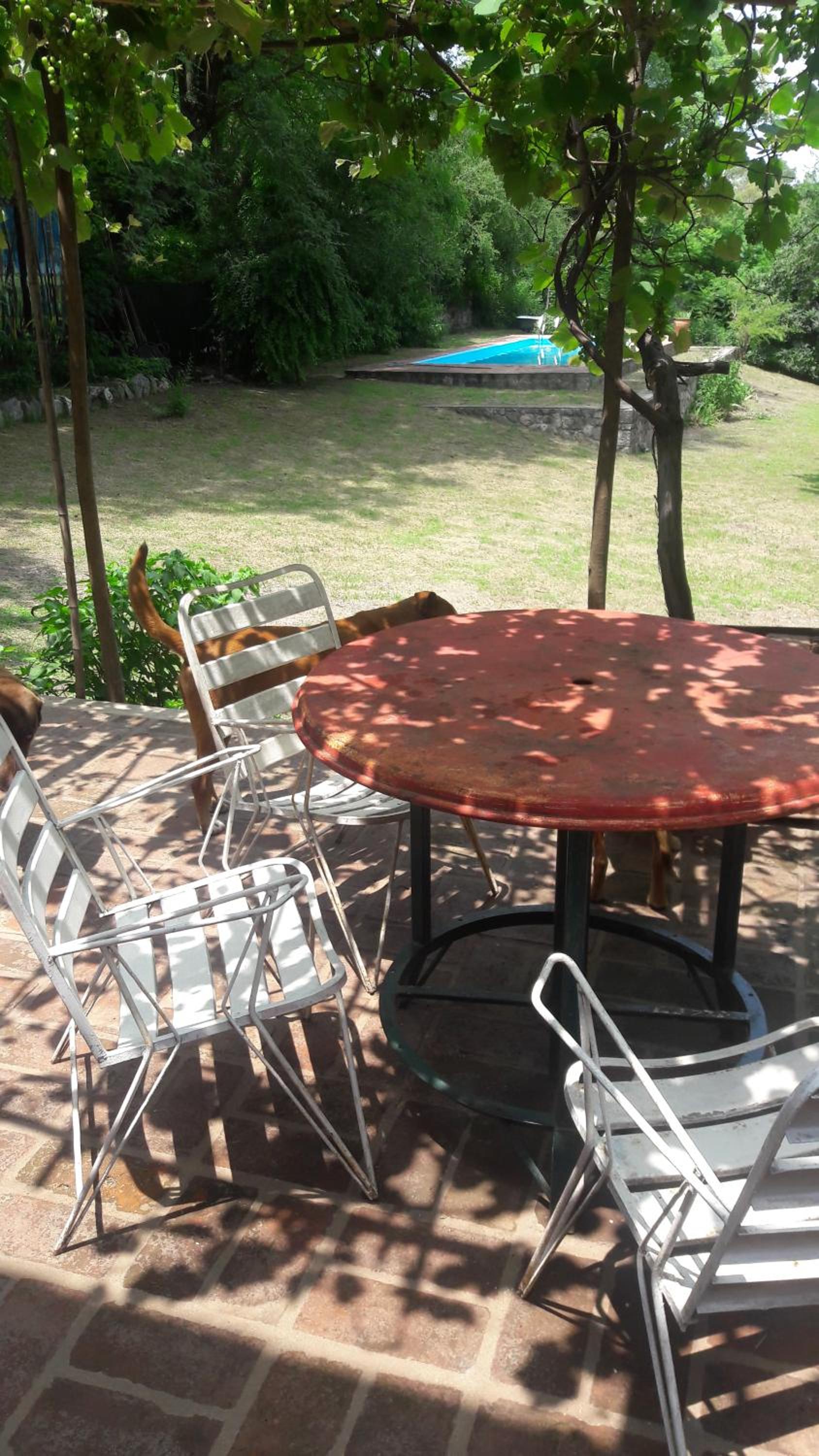 casa en las sierras piscina y rio cerca