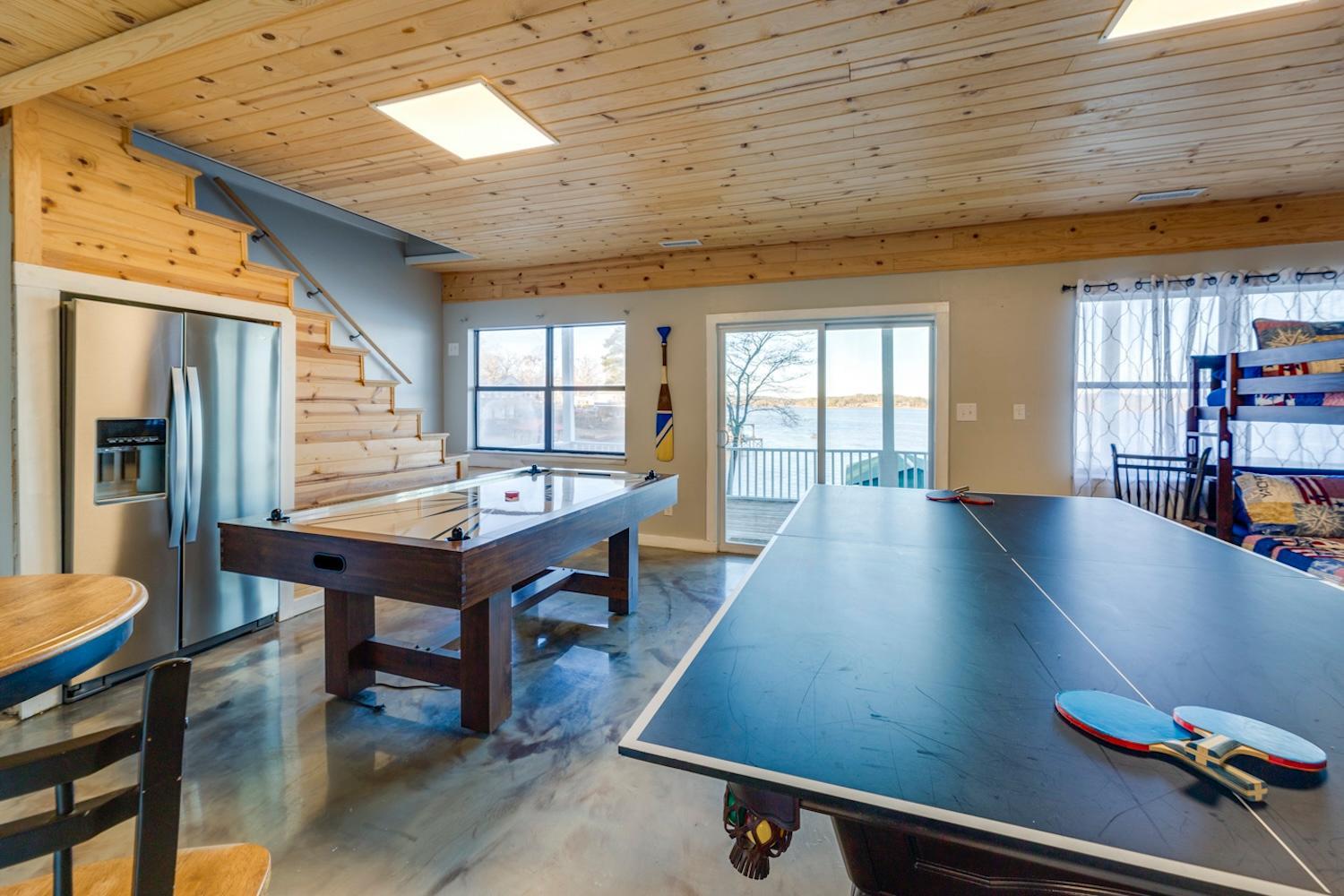 Grand Lake Escape: Serenity Meets Space
