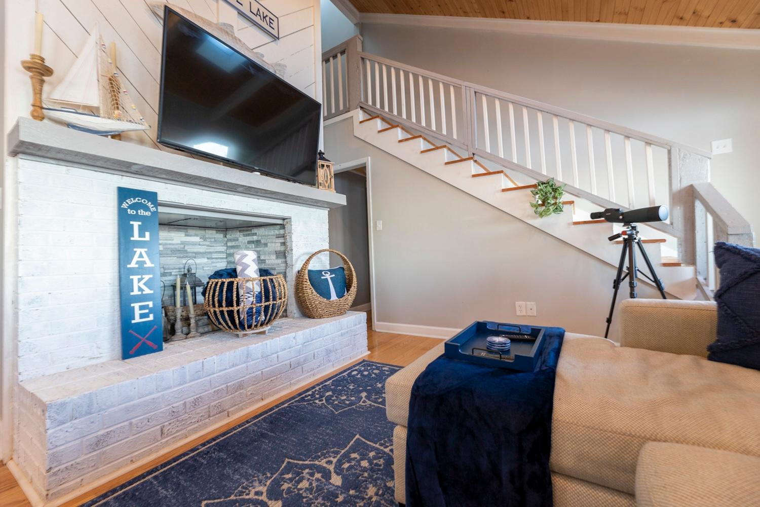 Grand Lake Escape: Serenity Meets Space
