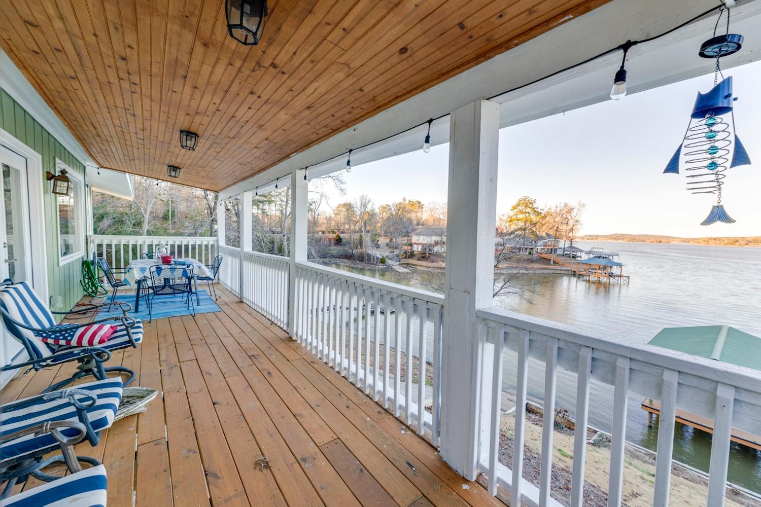 Grand Lake Escape: Serenity Meets Space