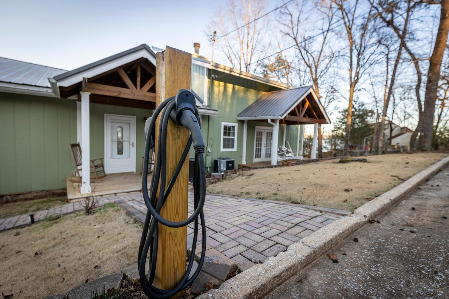 Grand Lake Escape: Serenity Meets Space