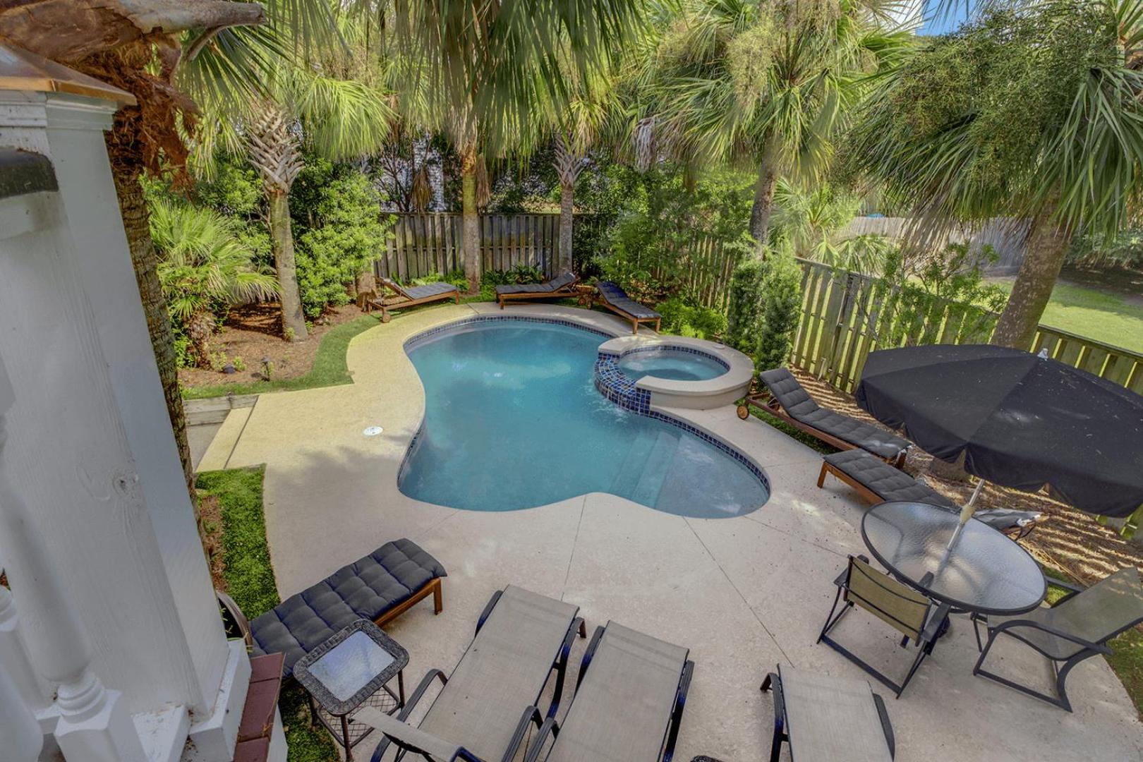 2701 Palm Boulevard by AvantStay Steps to the Beach Ping Pong Putting Green