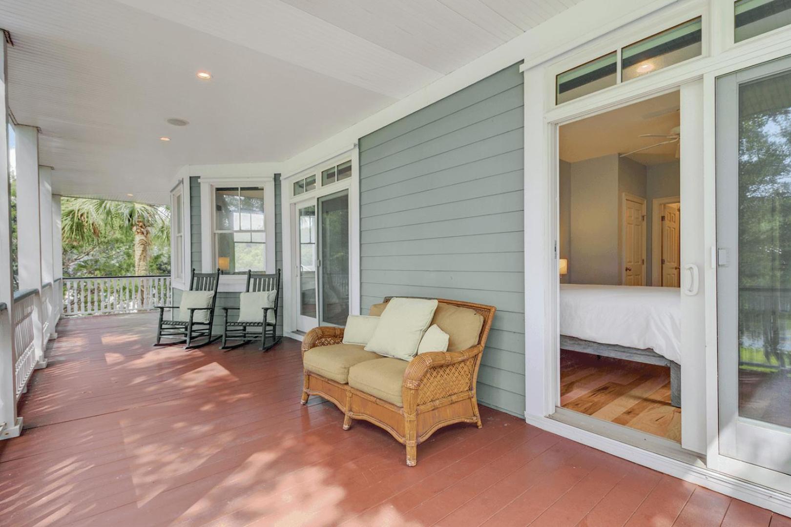 2701 Palm Boulevard by AvantStay Steps to the Beach Ping Pong Putting Green