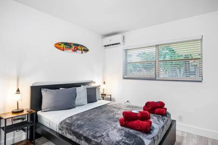Huge 1 bed newly renovated free parking