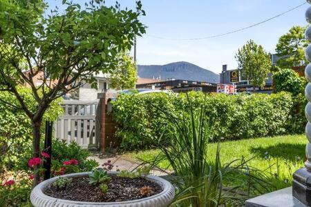 Charming inner city home excellent base in Hobart