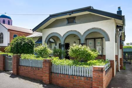 Charming inner city home excellent base in Hobart
