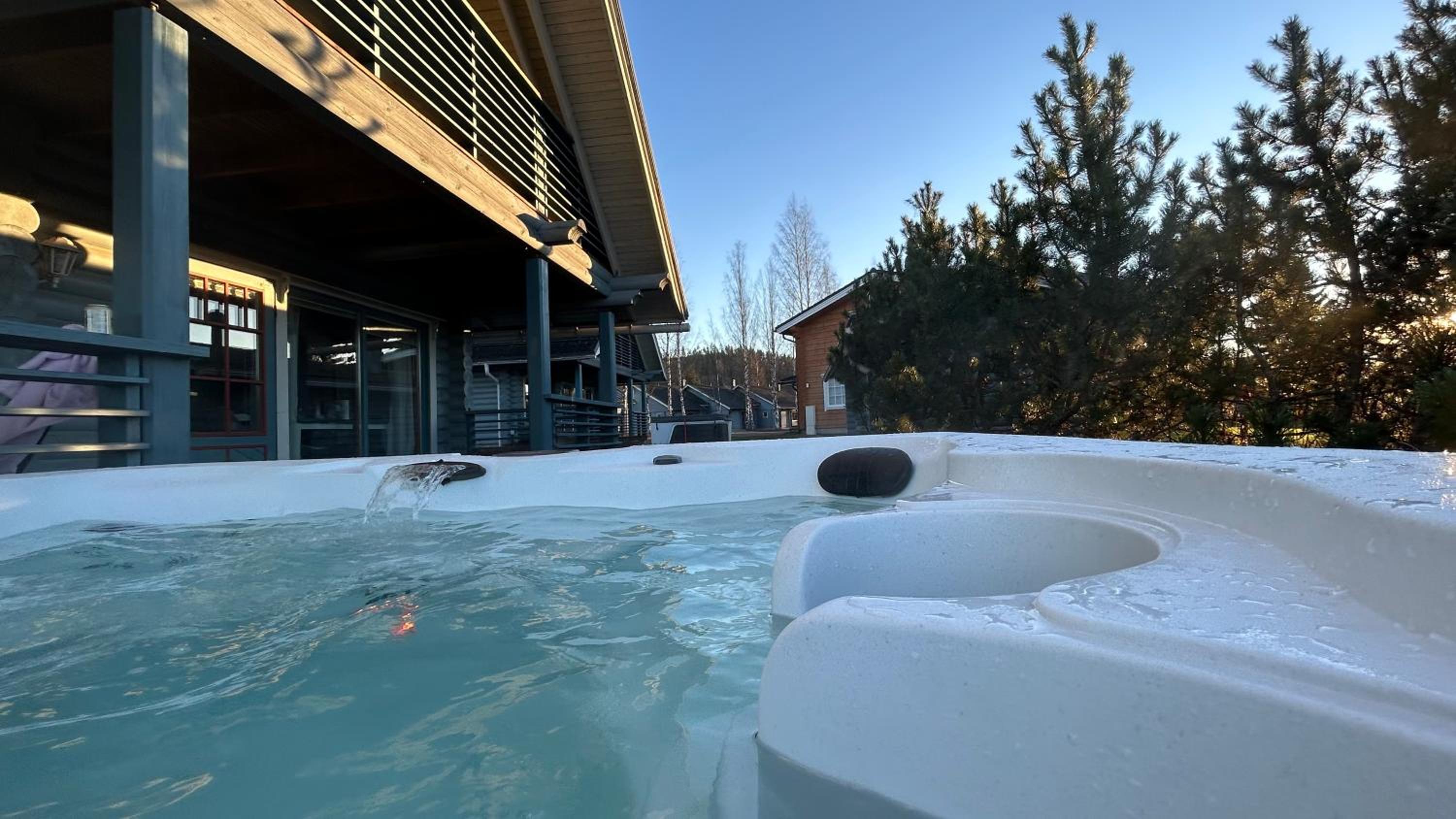Villa Laakson Helmi 1 с камином, сауной, SPA, на берегу озера view 5