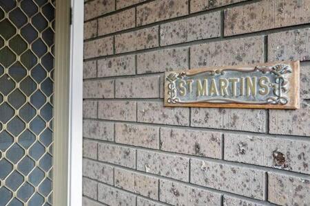 Sandy Bay Cozy Cottage Close to CBD