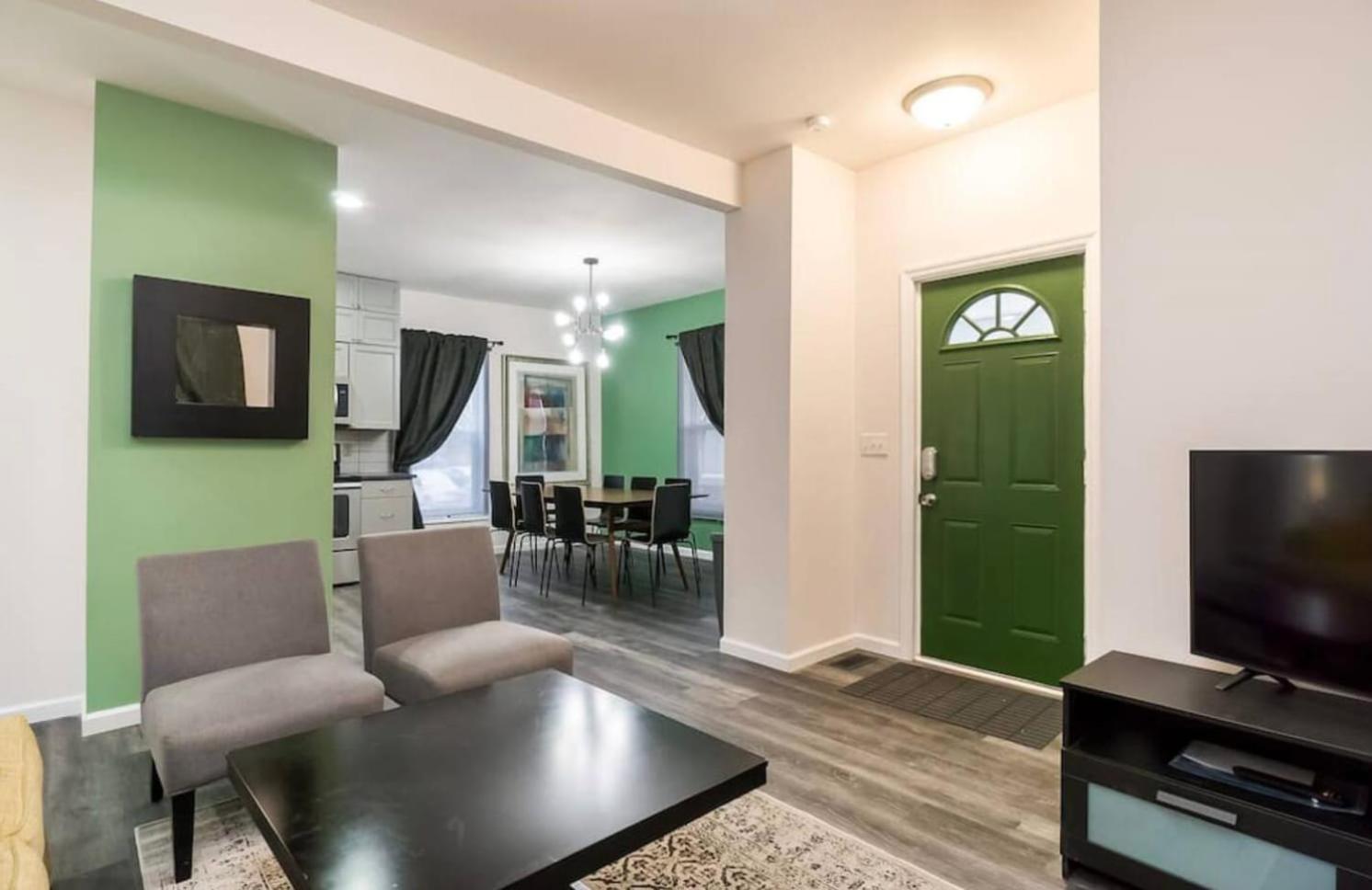 Housepitality - The Mint Julep House view 5