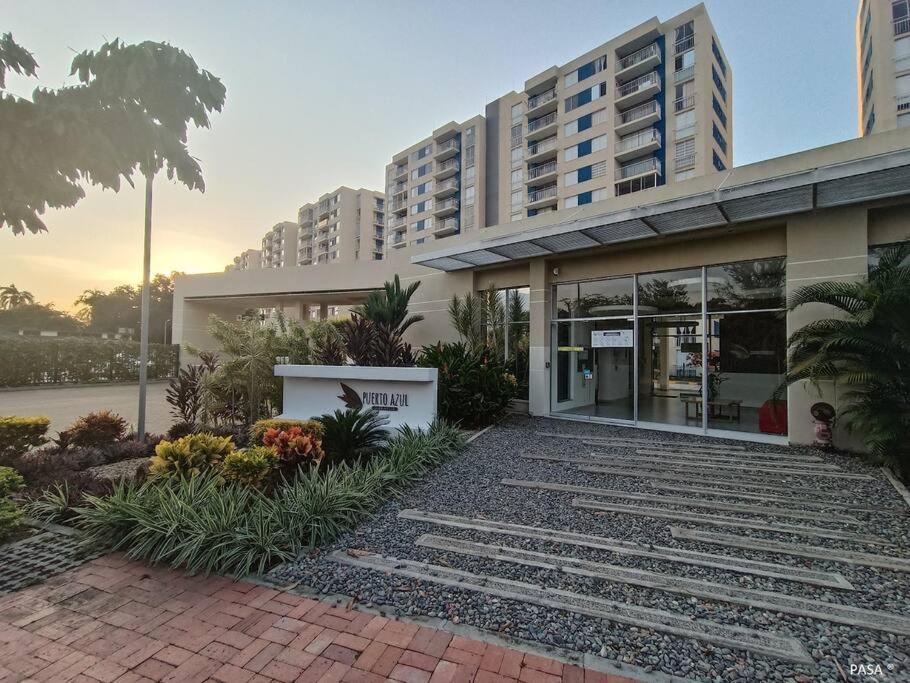 Espectacular Apartamento en Puerto Azul Club House