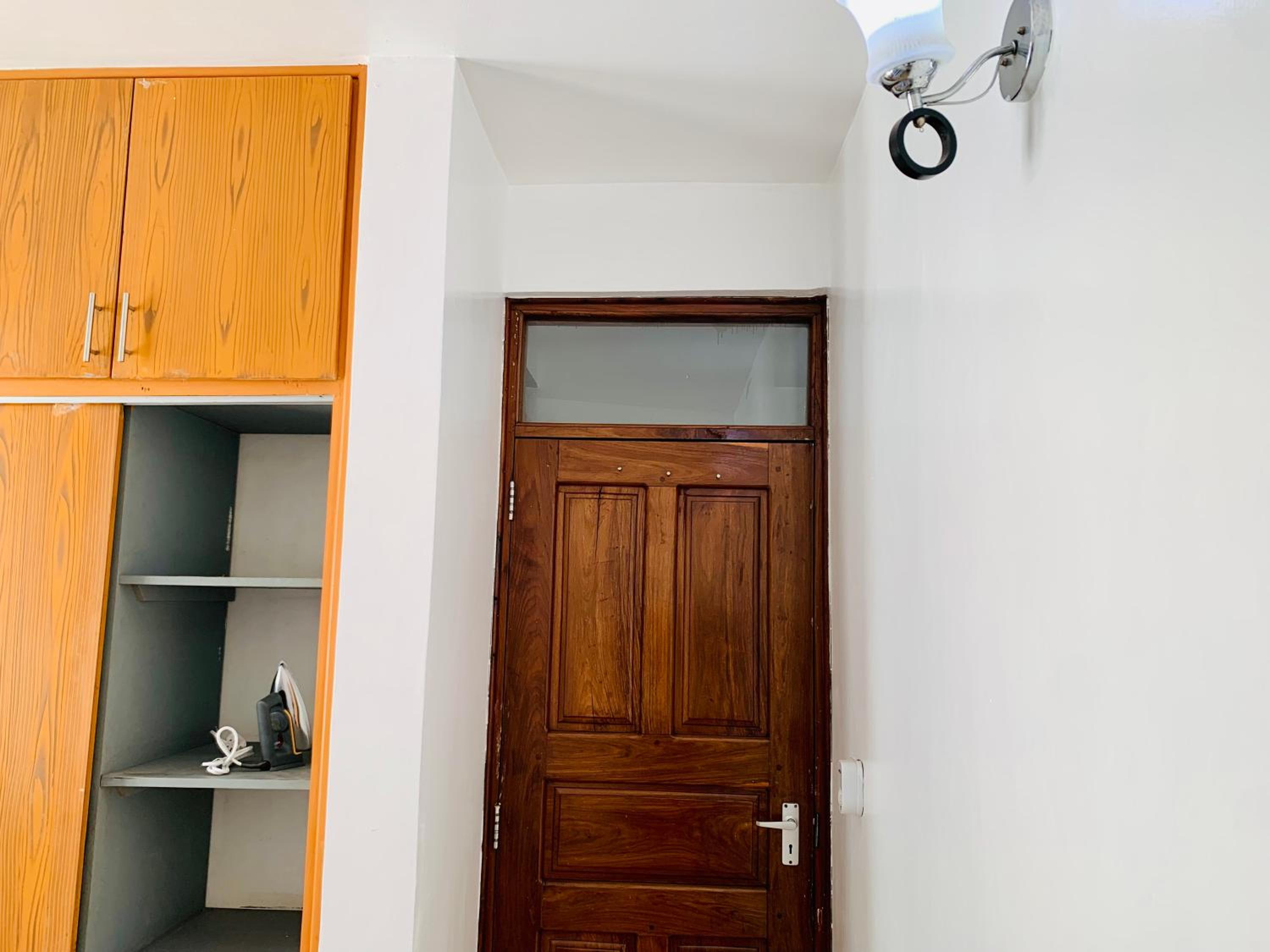 A ROOM IN A FULL EQUIPPED APARTMENT view 2