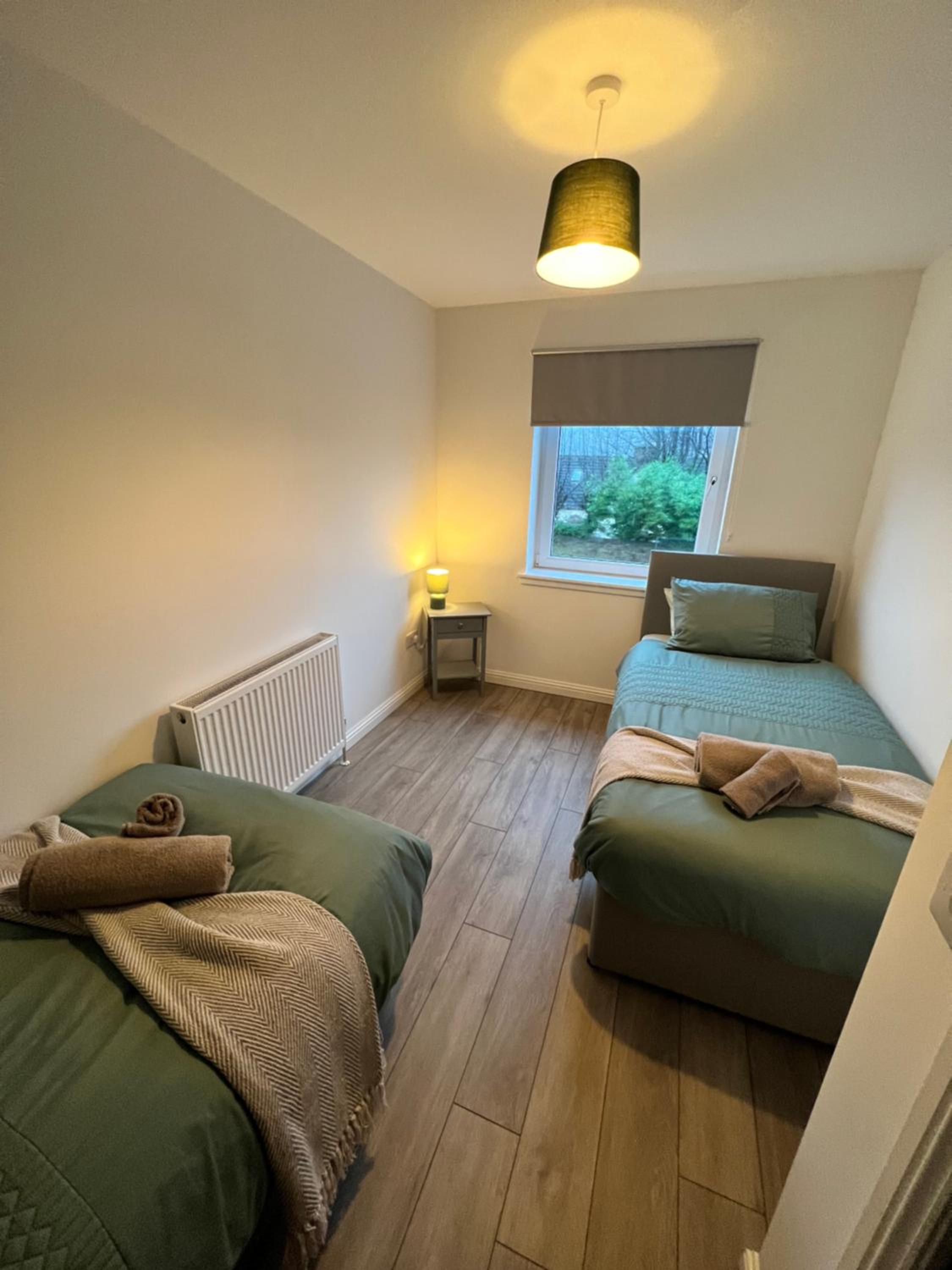 Inchcailloch Townhouse, Loch Lomond view 2