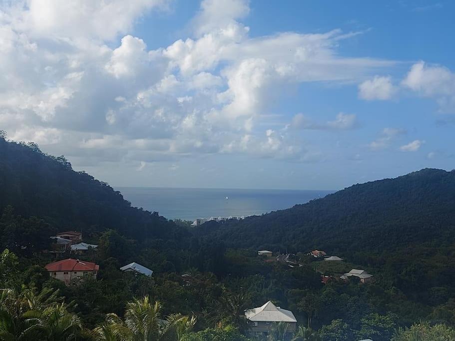 Kaytimoun Appartement spacieux vue mer et collines view 3