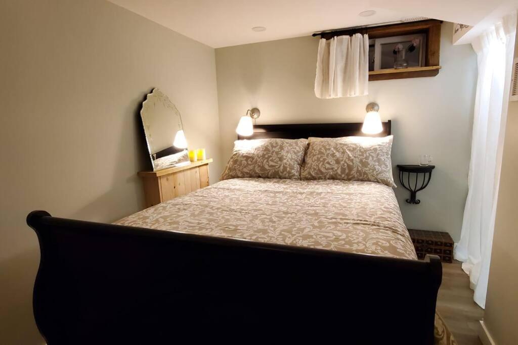 1 bedroom basement apartment with free parking