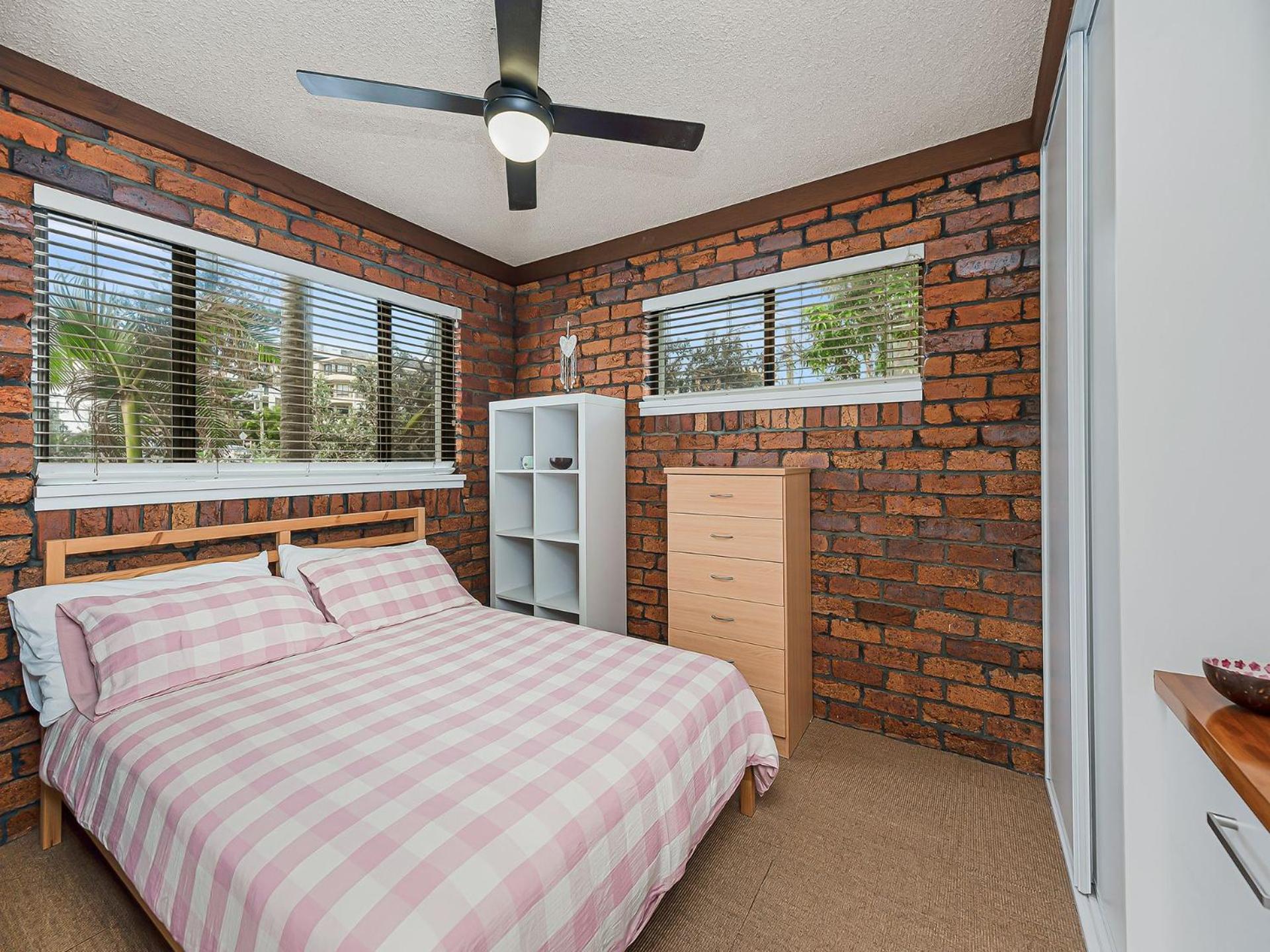 Pleasant View Unit 4 Kings Beach QLD